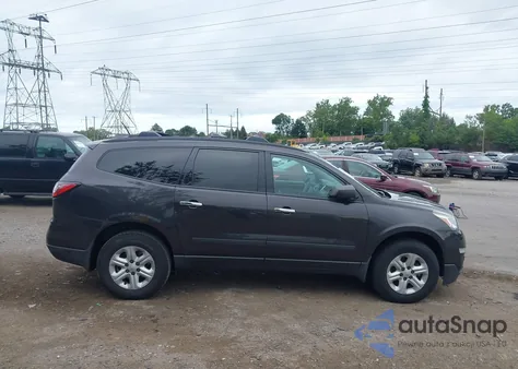 2017 Chevrolet Traverse Ls из США, поврежденный, VIN 1GNKRFED2HJ292731